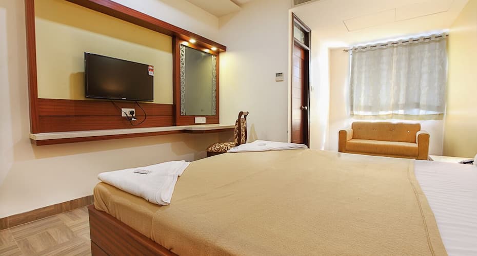 Venkadaramana Towers - Friendliness & Cleanliness Room, Kumbakonam 5